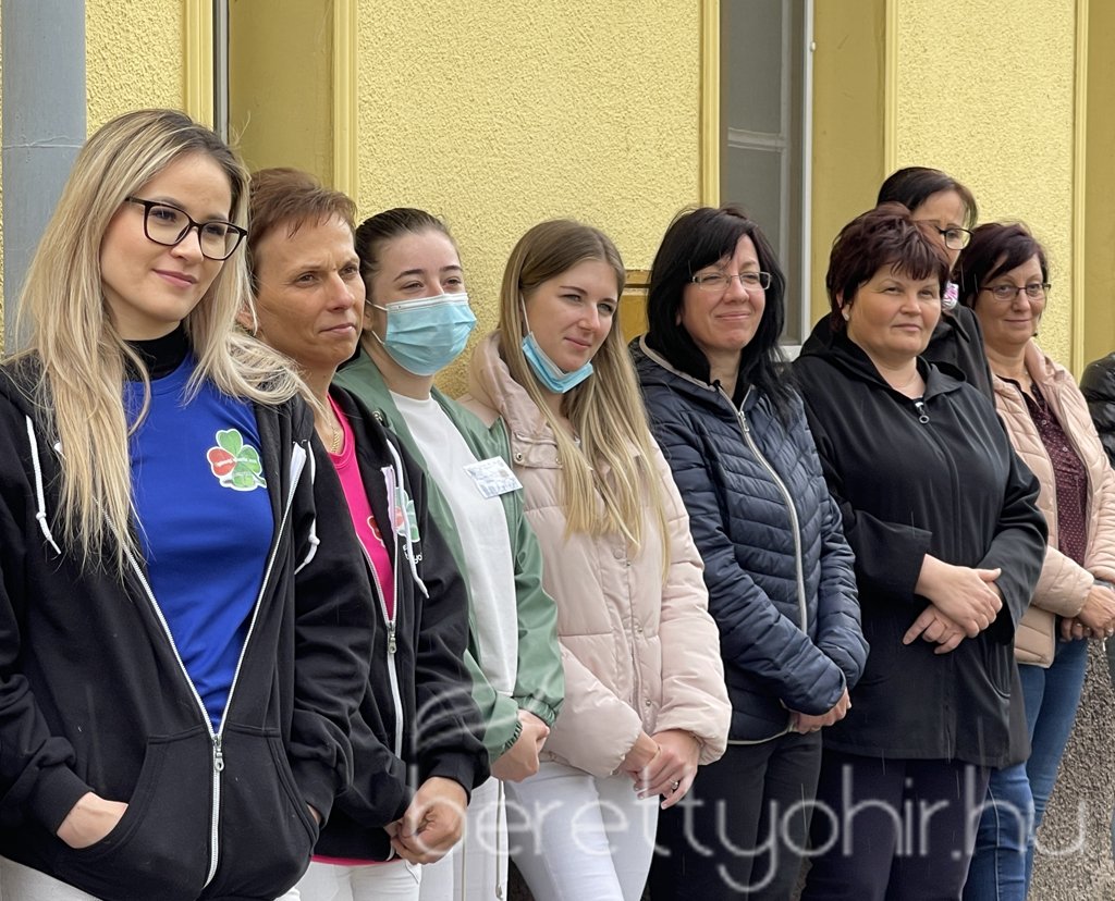 Kupakgyűjtő szívet avattak 10